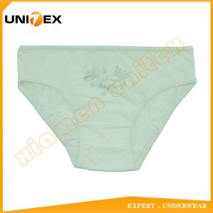 Girls’ Basic Underwear — 5-Piece Pack, Cotton, Custom Print — Girls' Underwear programme — thumbnail of OEM & private label sample 2