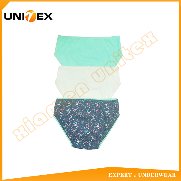Girls’ Bikini Briefs — 3-Piece Pack, Cotton, Custom Print — Semi-Combed — Girls' Underwear programme — OEM & private label detail photo 2