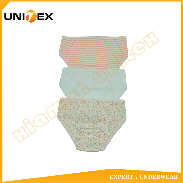 Girls’ Briefs — 3-Piece Pack, Cotton, Custom Print — Girls' Underwear programme — OEM & private label detail photo 2