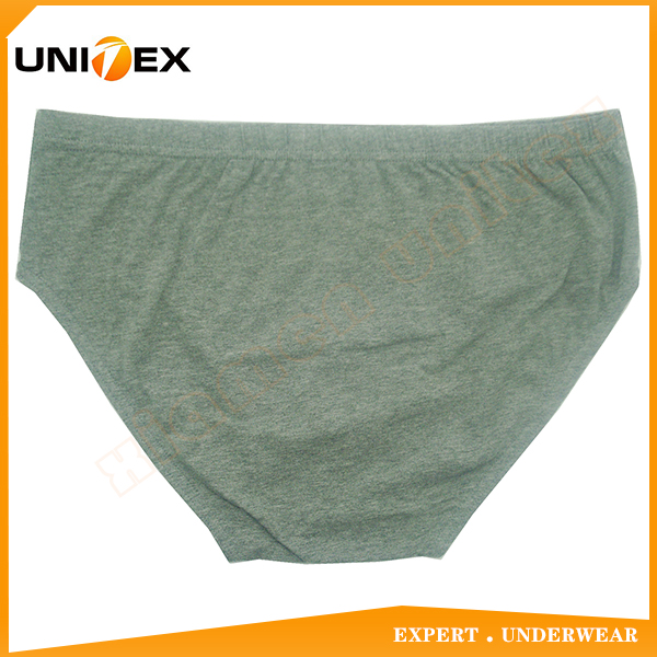 Men’s Classic Underwear — Cotton, Solid Colour — Men's Briefs programme — OEM & private label detail photo 2