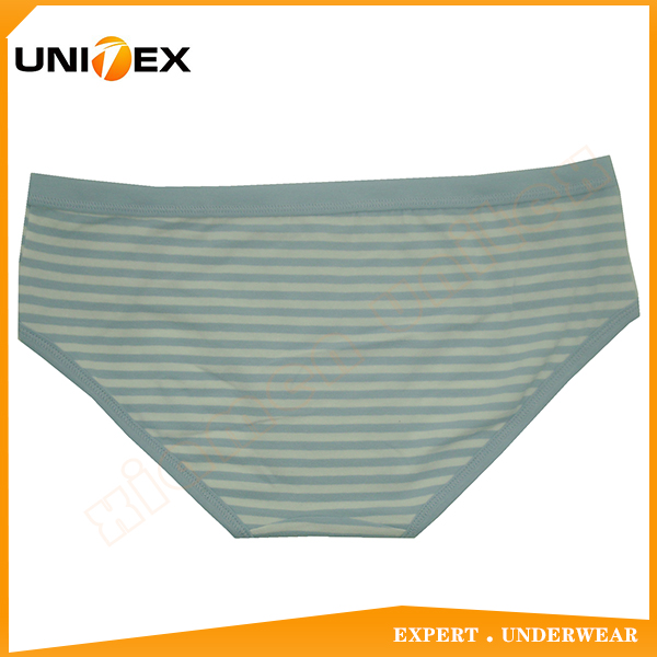 Women’s Briefs — Cotton, Yarn-Dyed Stripe — Women's Underwear programme — OEM & private label detail photo 2