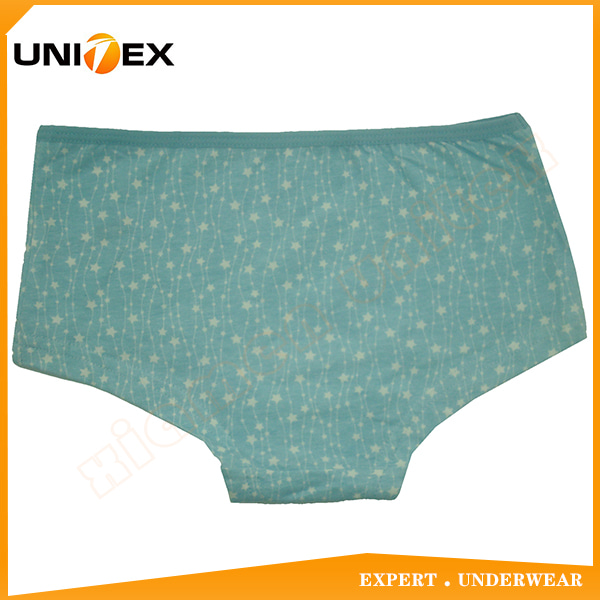 Girls’ Classic Briefs — Cotton, All-Over Print, Teen — Girls' Underwear programme — OEM & private label detail photo 2