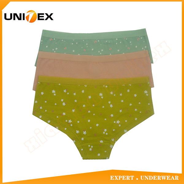 Girls’ Hipsters — 3-Piece Pack, Cotton, All-Over Print — Girls' Underwear programme — OEM & private label detail photo 2