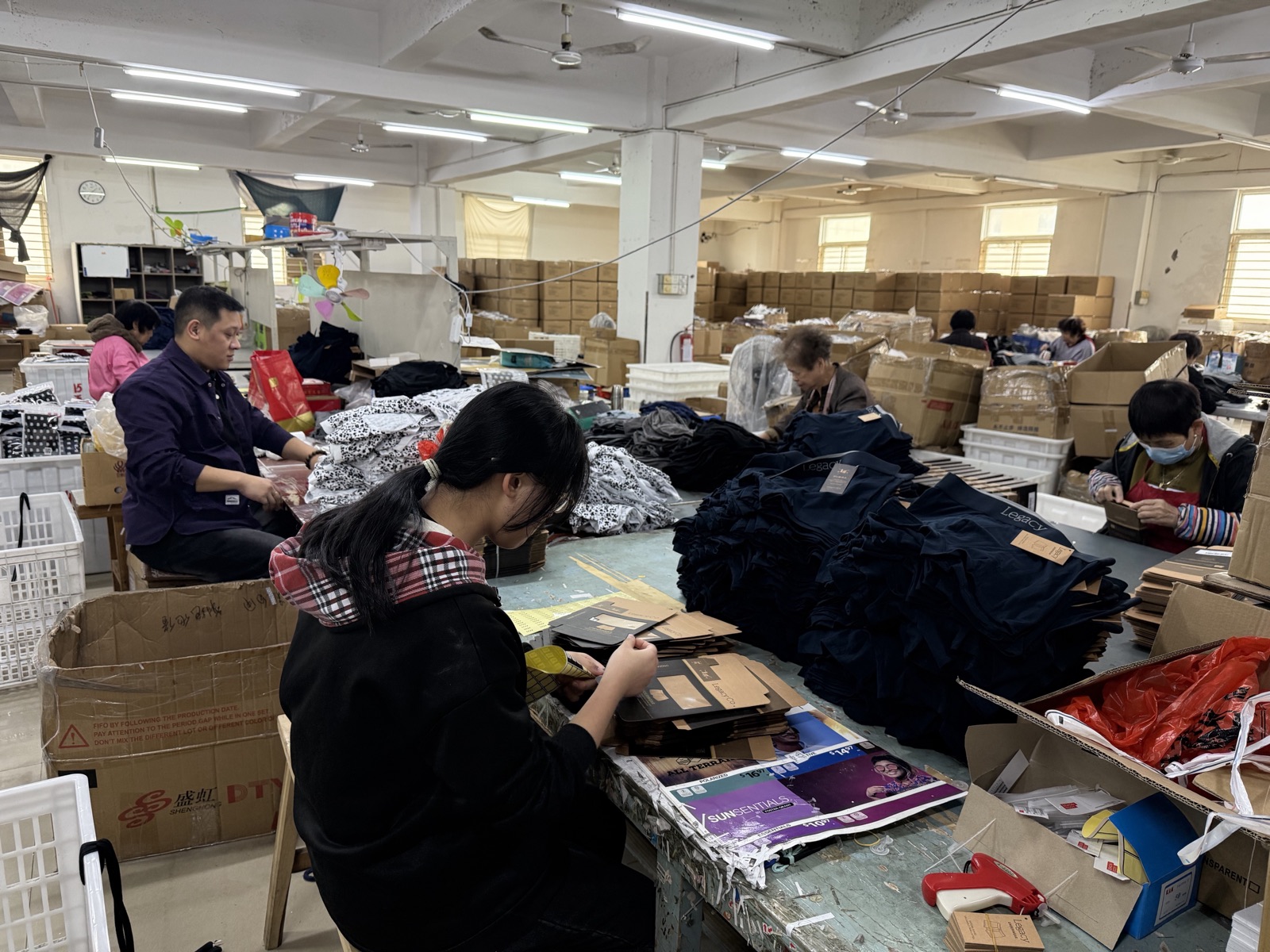 Retail polybag packing